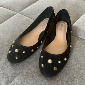 👑 Nine West Flats